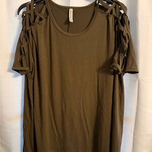 Zenana Outfitters Olive Short Sleeve Top with Braided Detail